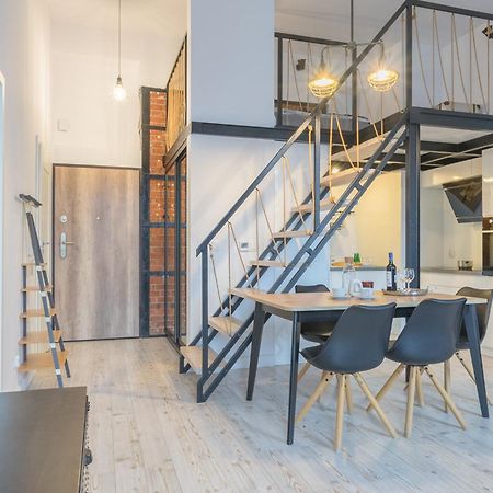Apartament Z Antresola Nowa Papiernia ヴロツワフ エクステリア 写真